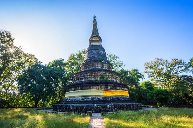 chiang mai Chiêm ngưỡng Wat Umong - ngôi chùa đẹp nhất ở Thái Lan