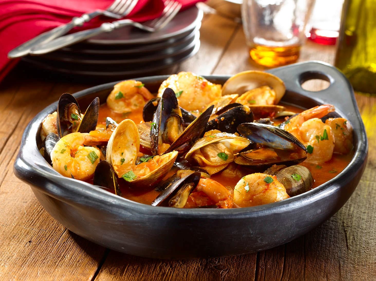 Đến Chile đừng bỏ lỡ cơ hội thưởng thức món súp Cazuela de Mariscos thơm ngon và béo ngậy