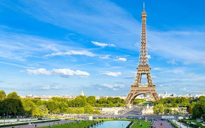 Tháp Eiffel - biểu tượng nghệ thuật đỉnh cao của nước Pháp