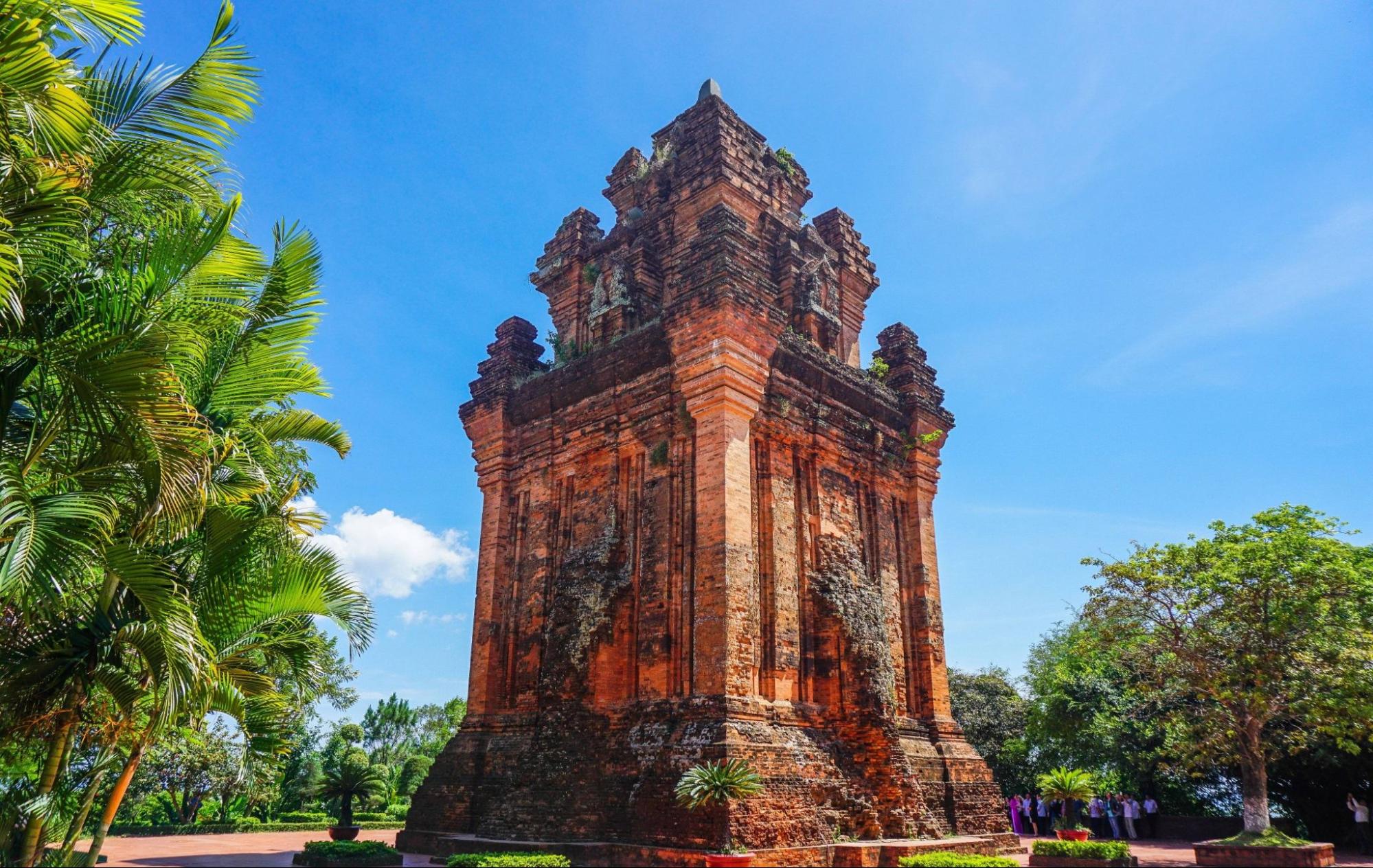 du lịch phú yên Ghé thăm Tháp Nhạn - nơi lưu giữ văn hóa Chăm đặc sắc tại Phú Yên