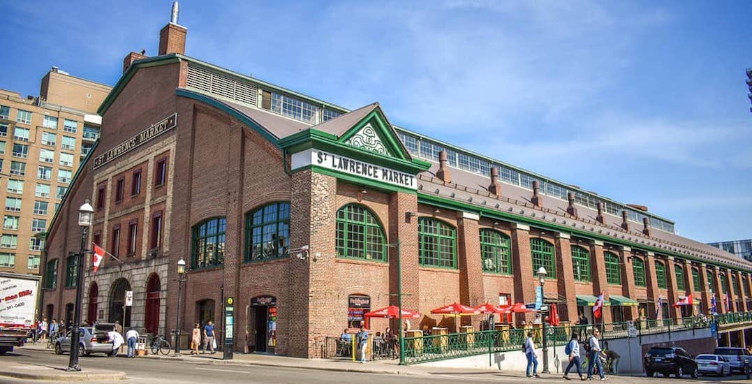du lịch toronto tự túc Nhà hàng St. Lawrence Market được coi là chợ ẩm thực tuyệt vời nhất thế giới