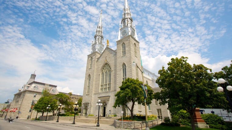 du lịch ottawa Nhà thờ Đức Bà Ottawa – vương cung thánh đường nguy nga giữa lòng thủ đô
