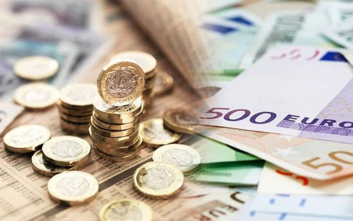 Bạn nên chuẩn bị ít tiền mặt khi du lịch Madrid Tây Ban Nha