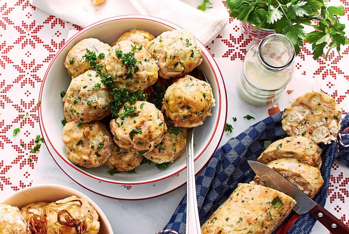ẩm thực áo Knödel - món bánh bao truyền thống không thể thiếu của ẩm thực Áo