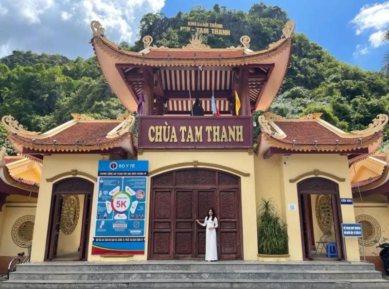 Chùa Tam Thanh – ngôi chùa cổ linh thiêng ẩn mình trong lòng núi đá, mang vẻ đẹp huyền bí và tĩnh lặng
