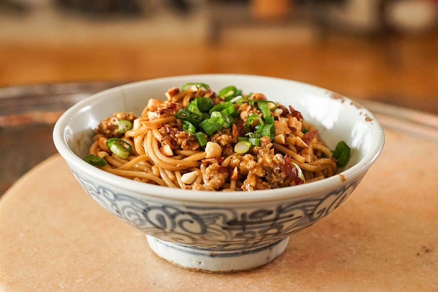 du lịch thượng hải Mì Thượng Hải dai mềm, nước dùng đậm đà, hương vị khó quên