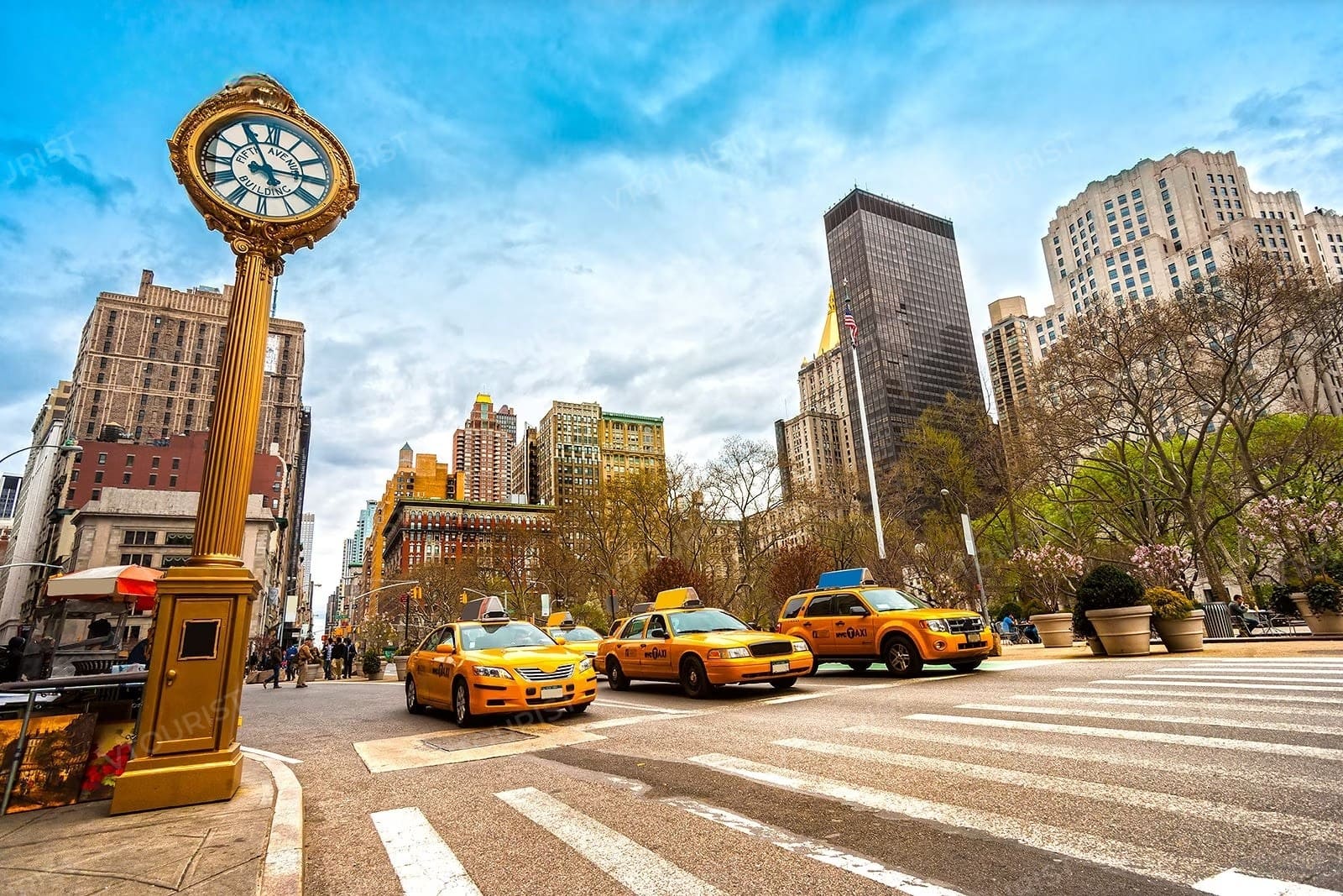 new york Đại lộ 5 (Fifth Avenue) – thiên đường mua sắm xa hoa của New York, quy tụ những thương hiệu thời trang và cửa hàng danh giá bậc nhất thế giới