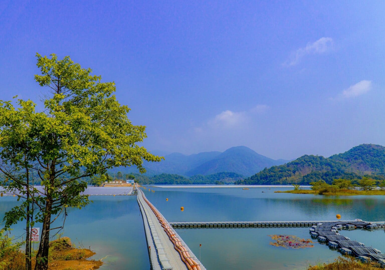đức mẹ tà pao Đập Đa Mi – Hồ thủy điện Hàm Thuận, bức tranh sơn thủy hữu tình giữa đại ngàn