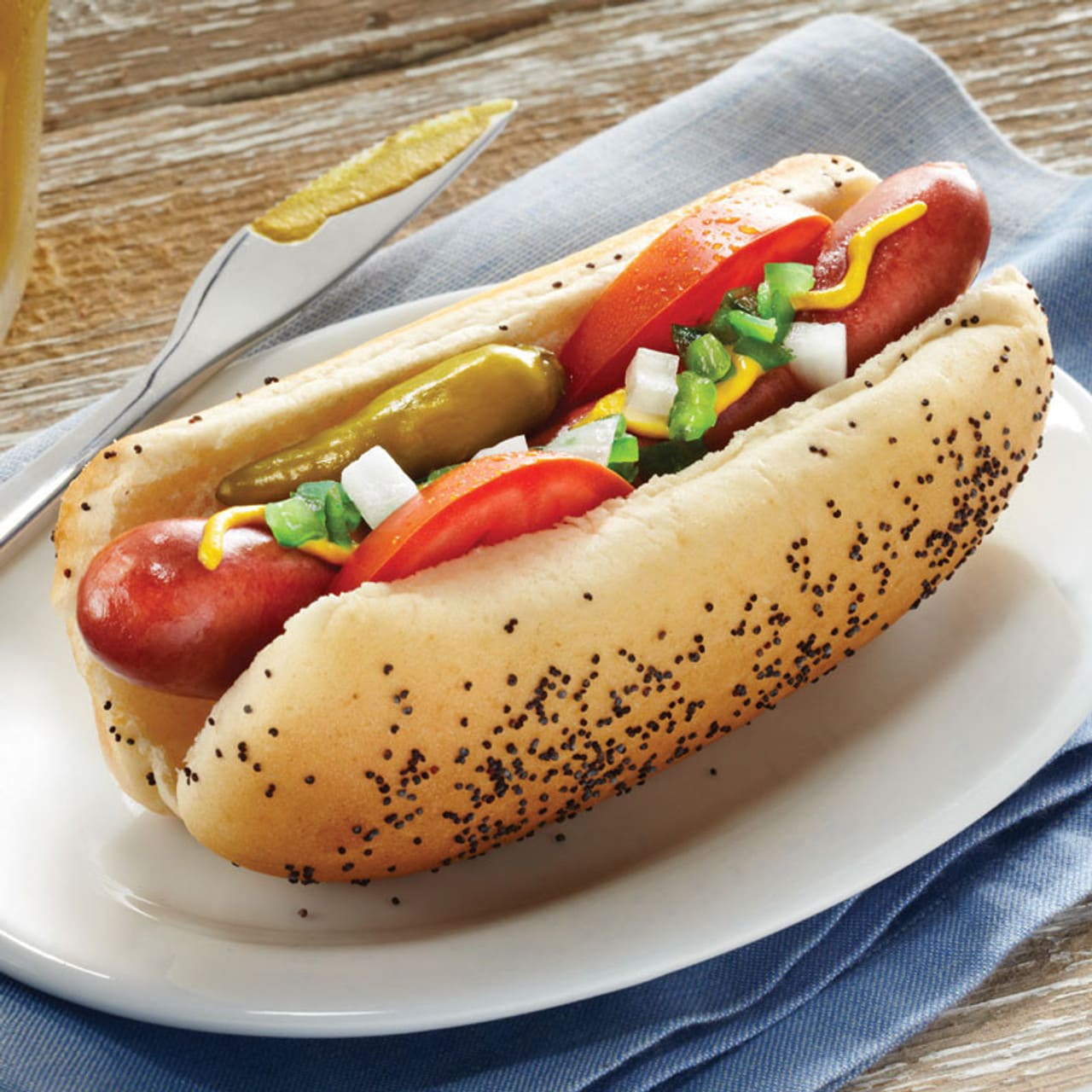 new york Hot dog Chicago – món ăn đường phố nổi tiếng với xúc xích nóng hổi kẹp trong bánh mì mềm