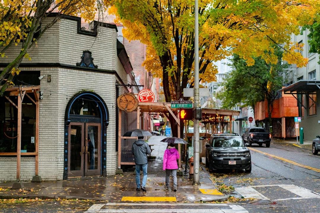Phương tiện di chuyển ở Portland City thuận tiện với xe đạp, tàu điện và xe buýt công cộng