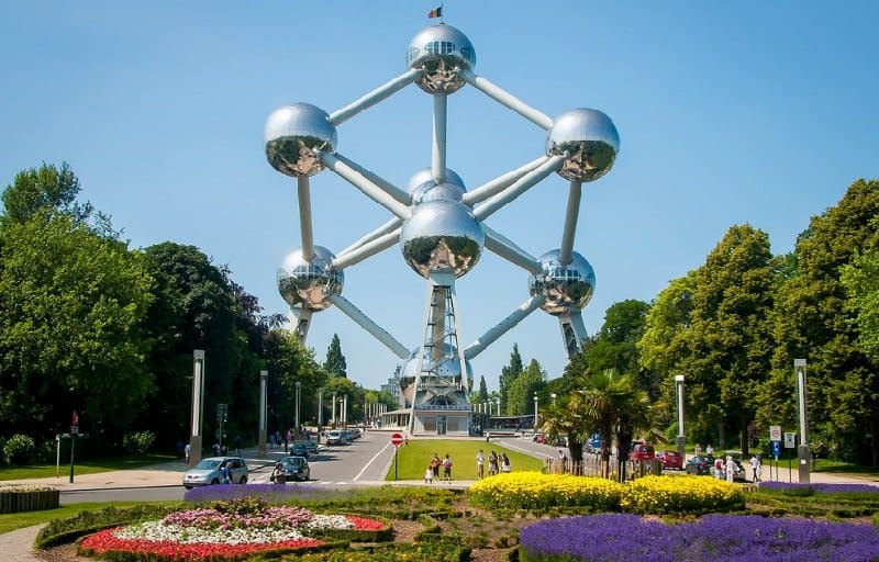 địa điểm du lịch bỉ Atomium – biểu tượng hiện đại độc đáo của thủ đô Brussels