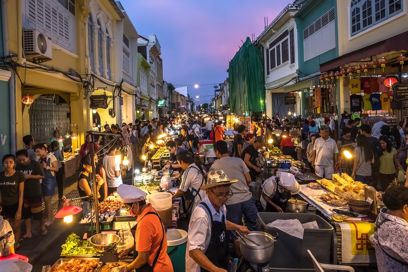 phố cổ phuket Thỏa mãn vị giác với ẩm thực đặc trưng của Phố cổ Phuket Thái Lan