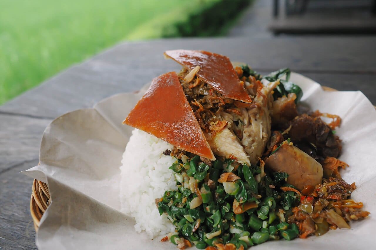 Babi Guling – món heo sữa quay giòn da, đậm vị đặc trưng của ẩm thực Bali