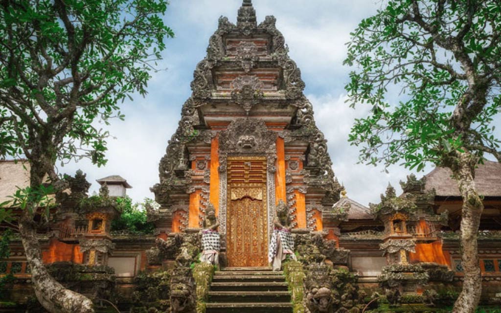 Cung điện Hoàng gia Ubud – công trình lịch sử tráng lệ, lưu giữ nét kiến trúc và văn hóa đặc trưng Bali