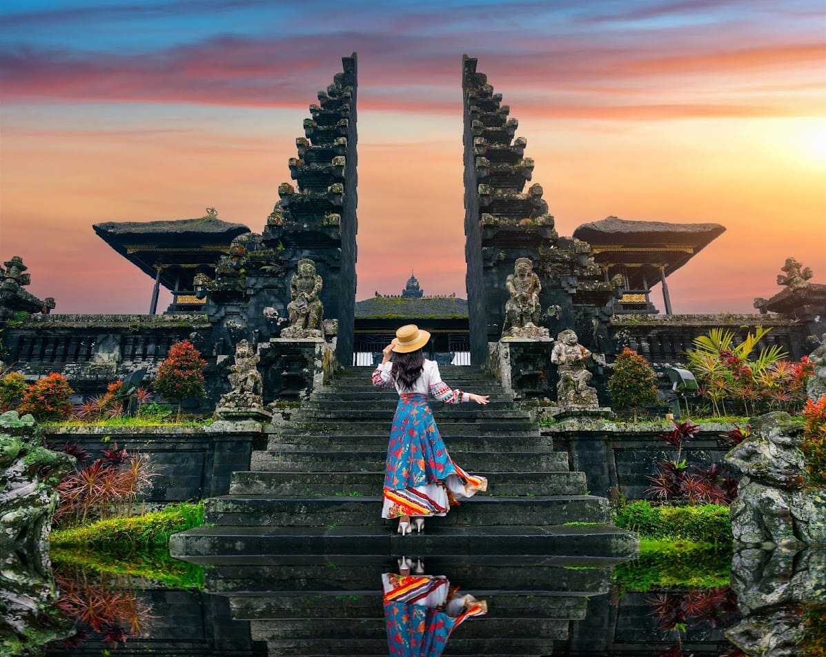 Đền Pura Besakih – ngôi đền linh thiêng lớn nhất Bali trên sườn núi Agung