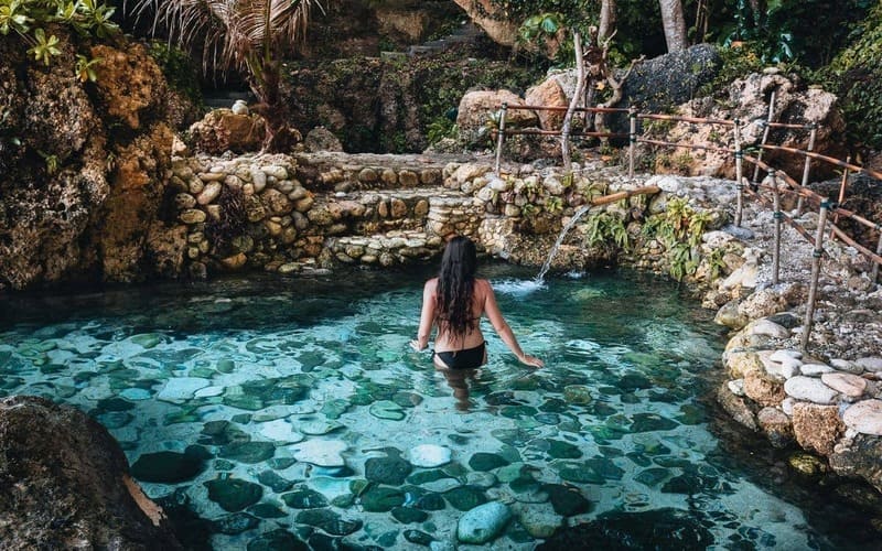 nusa penida Hồ nước ngọt Tembeling là ốc đảo xanh mát giữa rừng nhiệt đới