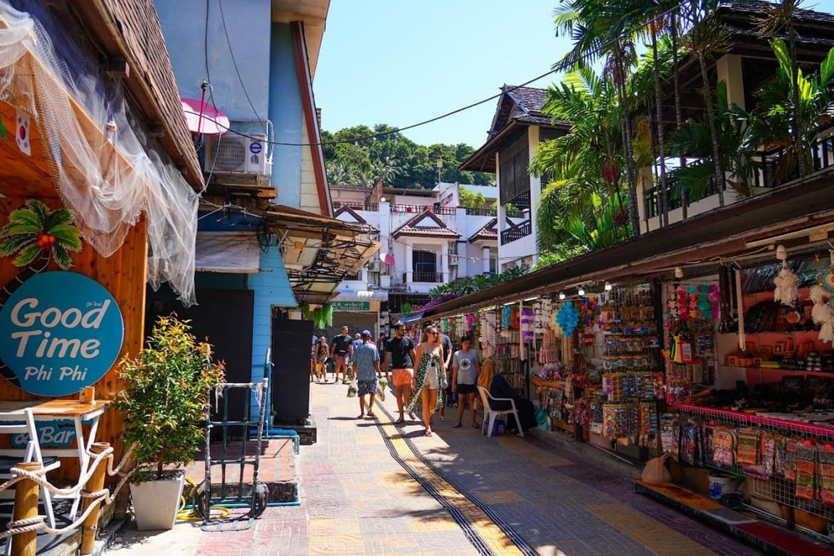 koh phi phi Những lưu ý nhỏ giúp chuyến du lịch Koh Phi Phi an toàn, tiết kiệm và vui vẻ hơn