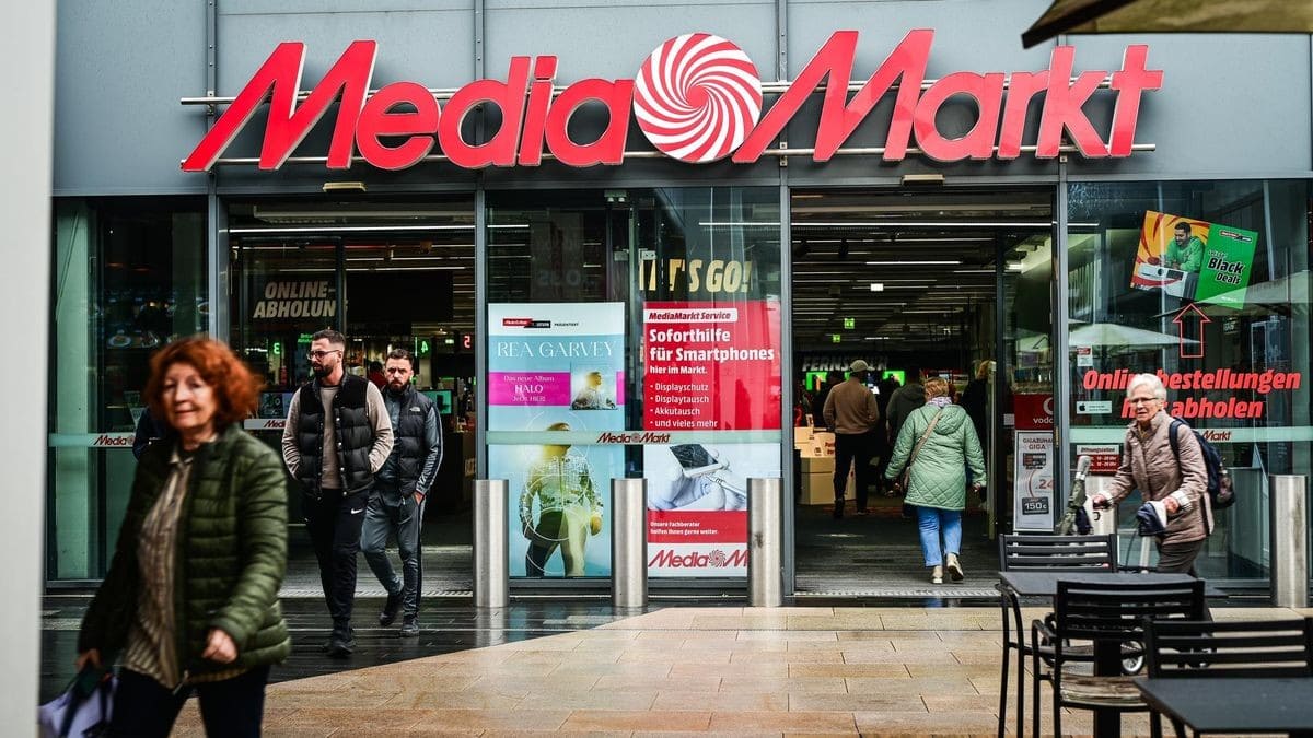 du lịch đức mua gì MediaMarkt và Saturn là thiên đường mua sắm đồ điện tử chính hãng với giá cạnh tranh tại Đức