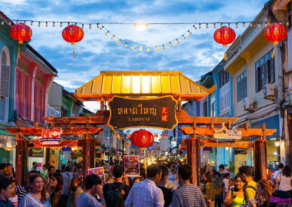 Phuket Weekend Market – Tham gia phiên chợ cuối tuần náo nhiệt nhất đảo ngọc