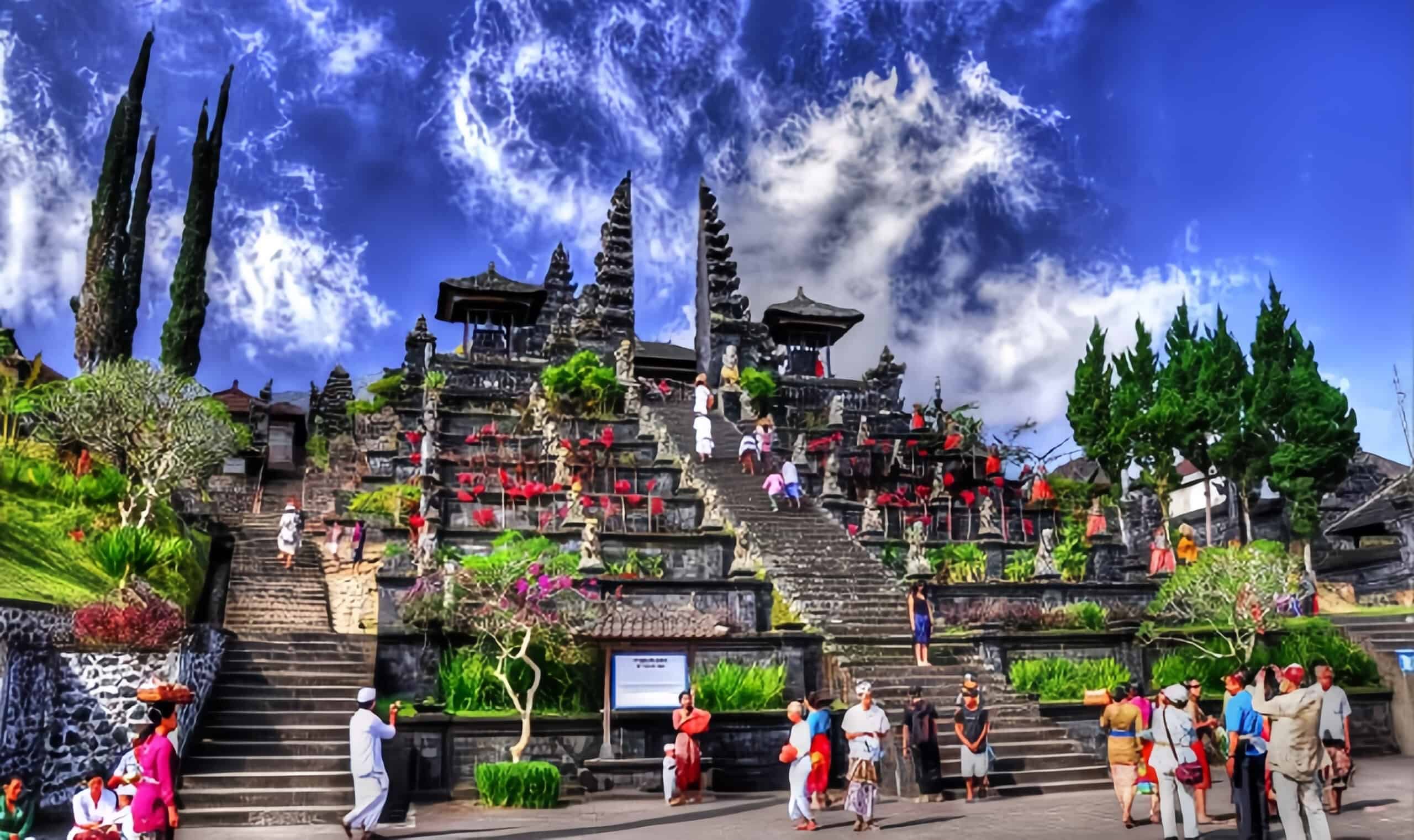 Đền mẹ Pura Besakih - Biểu tượng tâm linh thiêng liêng của đảo Bali