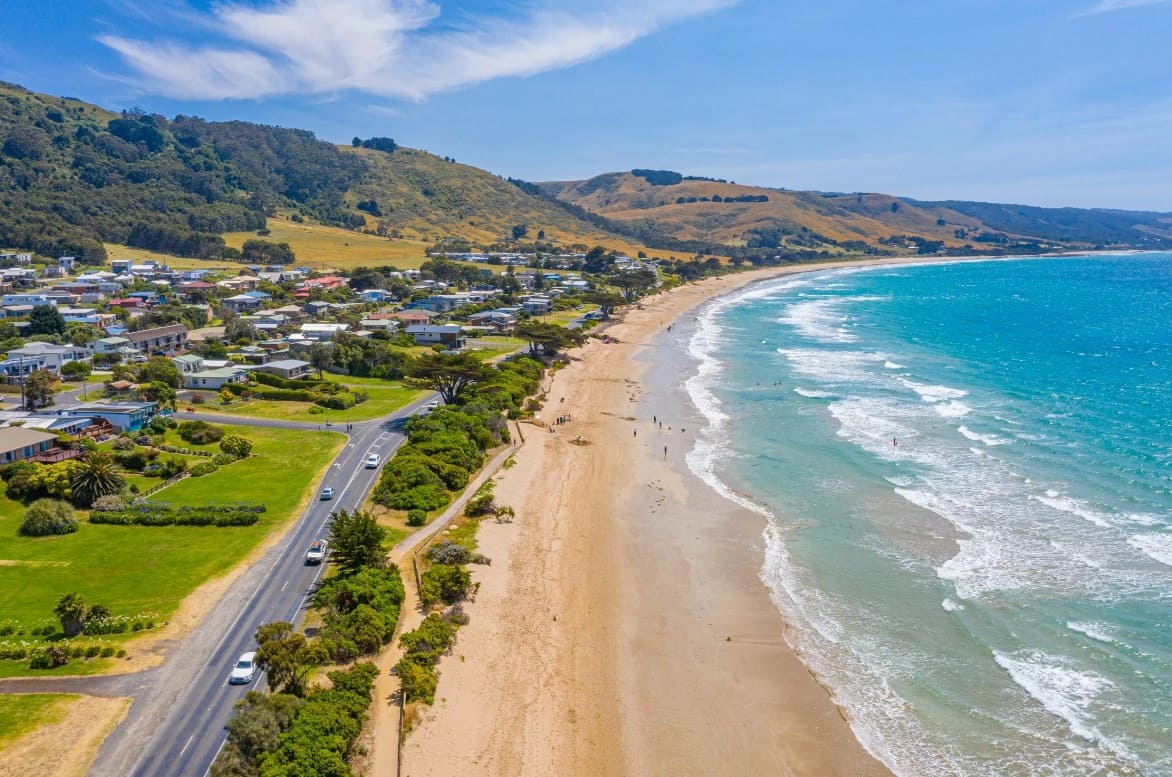 Apollo Bay mang đến trải nghiệm thư giãn giữa biển và rừng xanh mướt