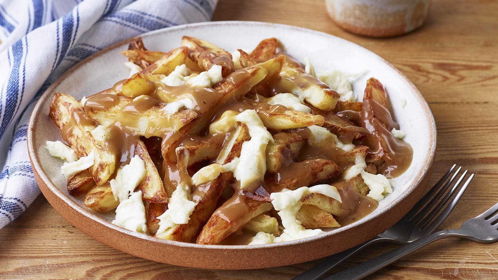 thành phố york Chips and Gravy – khoai tây chiên nóng giòn hòa cùng nước sốt đậm đà hấp dẫn