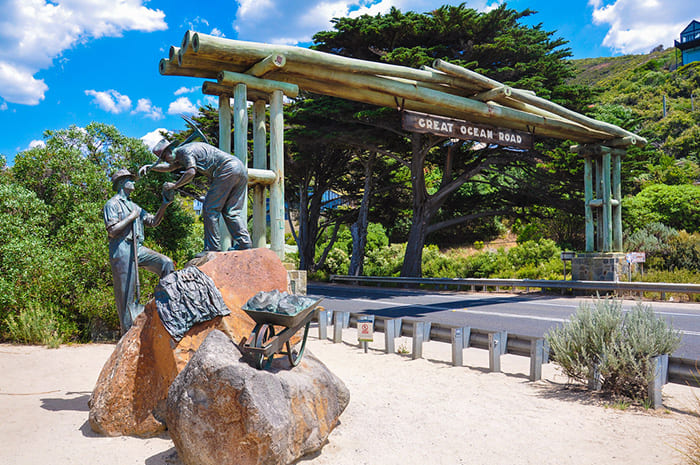 Cổng tưởng niệm Great Ocean Road ghi dấu ấn lịch sử và lòng kiên trì của cựu binh Úc
