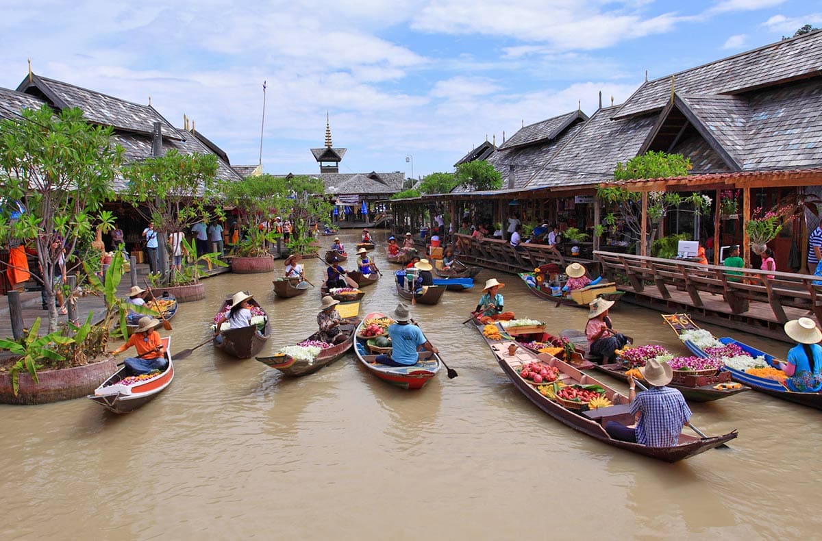 Chợ nổi Pattaya tái hiện nhịp sống sông nước Thái Lan với ẩm thực và mua sắm đặc trưng