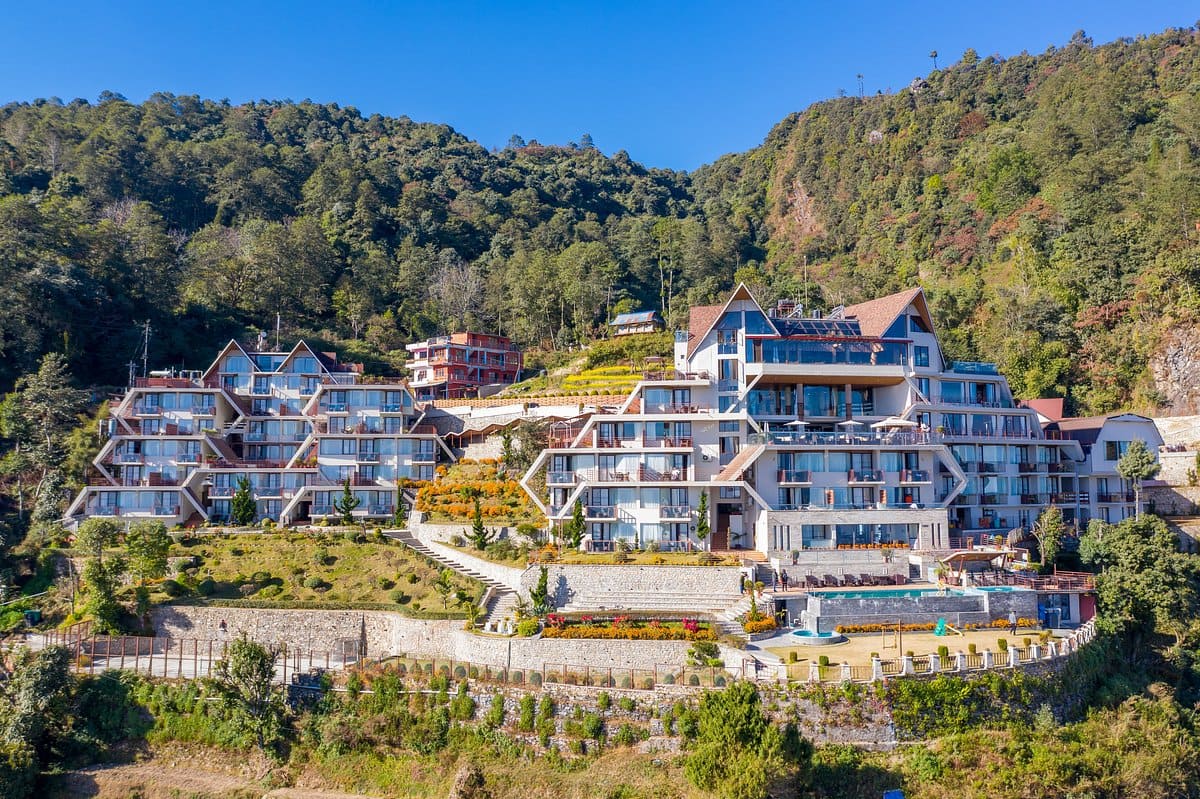 du lịch nepal Nagarkot có nhiều khách sạn view núi đẹp, nổi bật với tầm nhìn ngắm bình minh trên dãy Himalaya