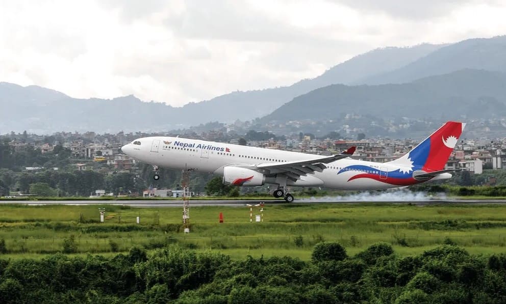 du lịch nepal Để di chuyển đến Nepal, du khách thường bay nối chuyến qua Bangkok, Kuala Lumpur hoặc Singapore