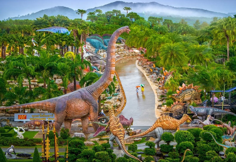 Vườn nhiệt đới Nong Nooch Pattaya là khu sinh thái rộng lớn, nổi bật với cảnh quan xanh mát và đa dạng loài thực vật