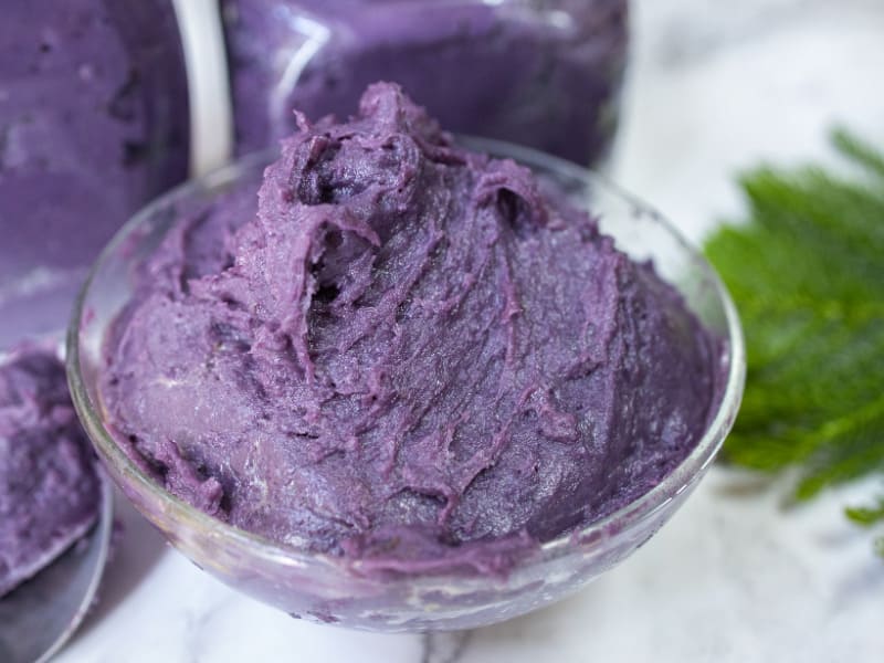 ẩm thực philippines Ube halaya là món mứt khoai tím Philippines có vị ngọt béo và màu tím bắt mắt