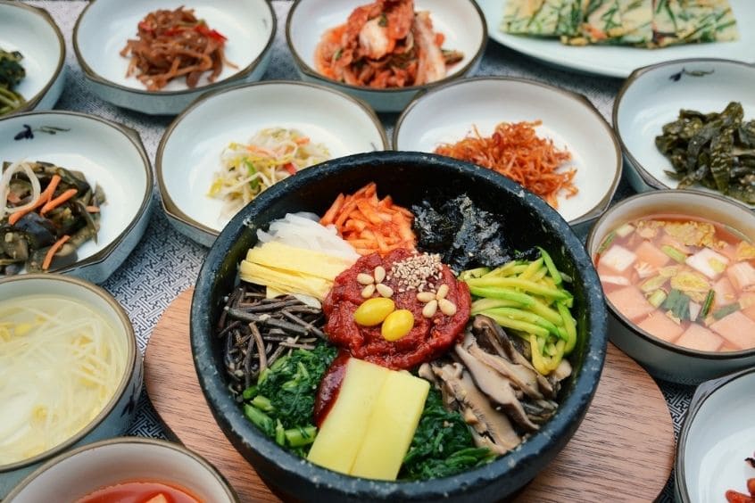 Ẩm thực Triều Tiên mang nét mộc mạc, tinh tế với hương vị hài hòa và đậm bản sắc riêng