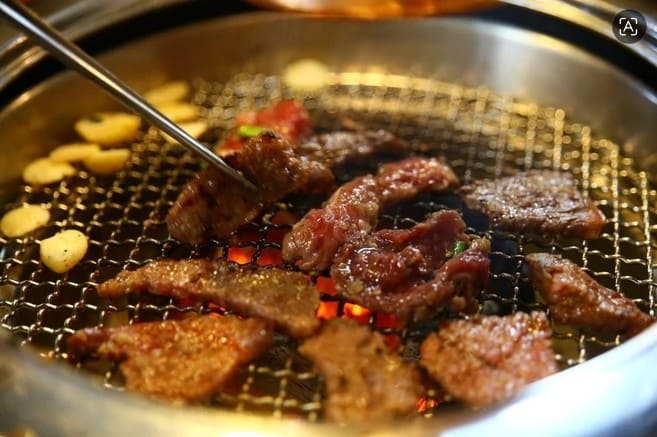 BBQ Triều Tiên là món nướng đậm đà với hương thơm từ than hoa