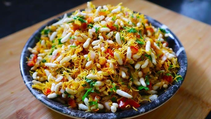 ẩm thực ấn độ Bhel Puri – Món trộn giòn xốp, chua ngọt hài hòa độc đáo