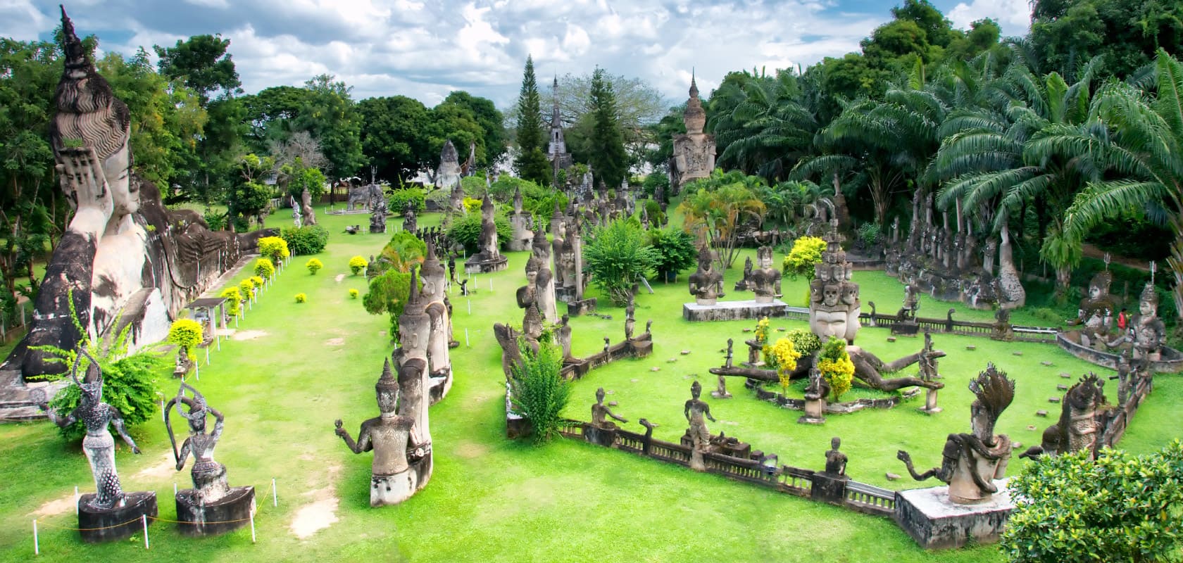 Tận hưởng không gian xanh yên bình khi tham quan Buddha Park