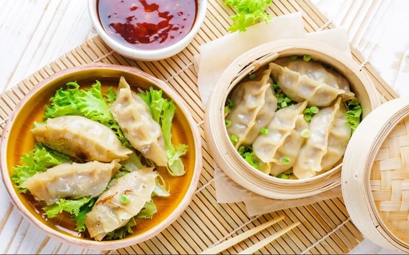 Mandu là bánh xếp truyền thống với nhân đa dạng, thơm ngon