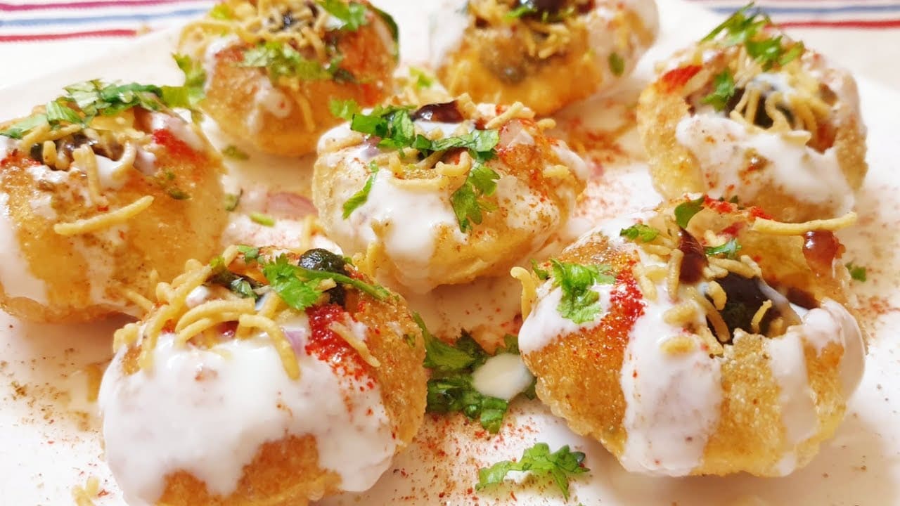 ẩm thực bangladesh Fuchka là món ăn vặt giòn rụm, chua cay bùng vị hấp dẫn