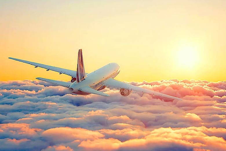 Đến Marrakech bằng máy bay quá cảnh hoặc tàu, xe từ các thành phố lớn của Morocco