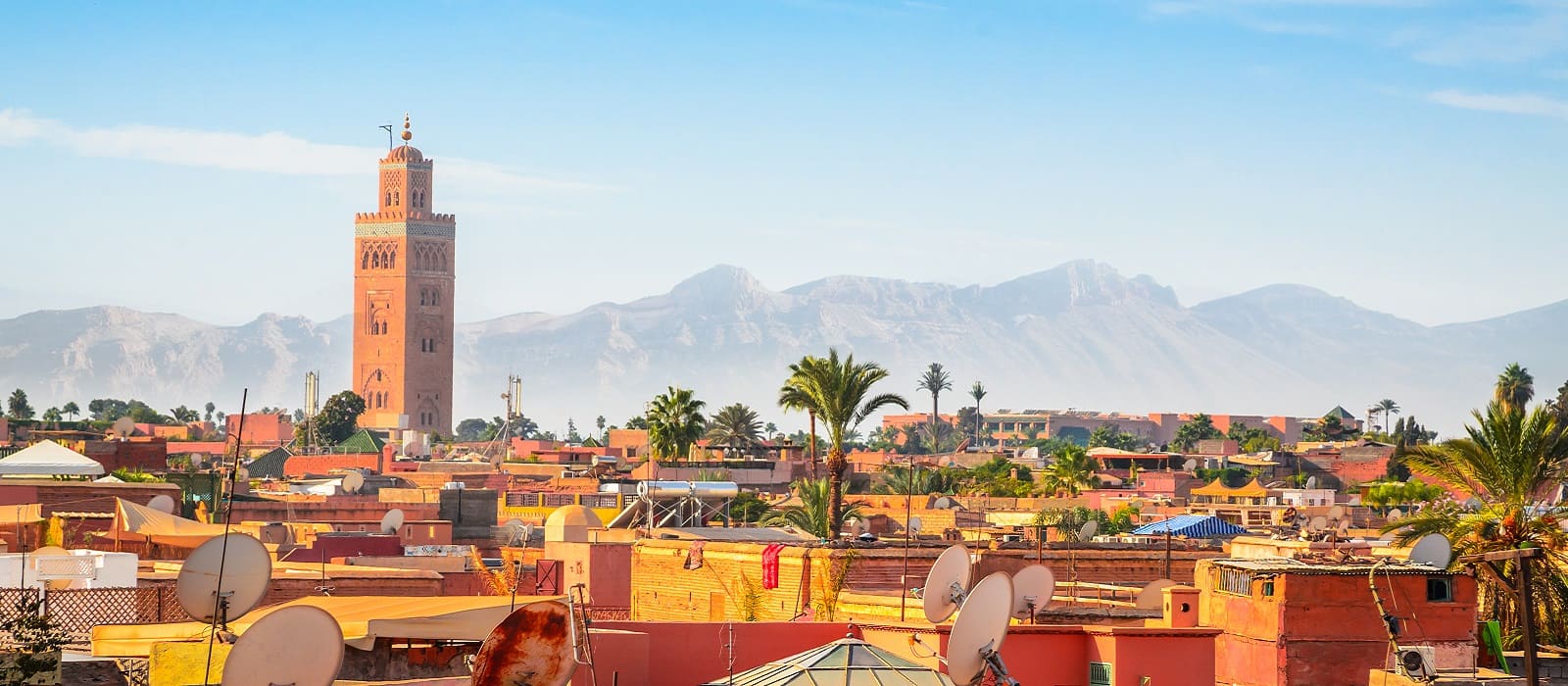 Marrakech là thành phố nổi bật với vẻ đẹp cổ kính, văn hóa đặc sắc và không khí sôi động bậc nhất Morocco