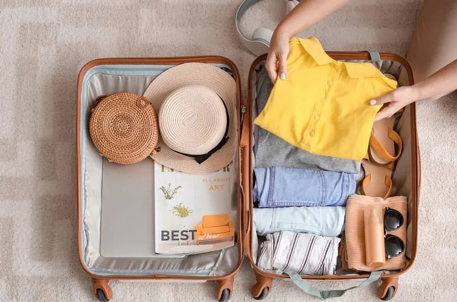 Chuẩn bị trang phục phù hợp với thời tiết để chuyến du lịch Pháp luôn thoải mái và trọn vẹn