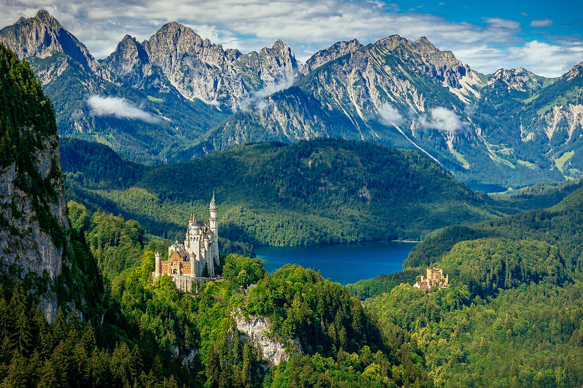lâu đài neuschwanstein Lâu đài Neuschwanstein khoác lên vẻ đẹp riêng trong từng mùa của năm