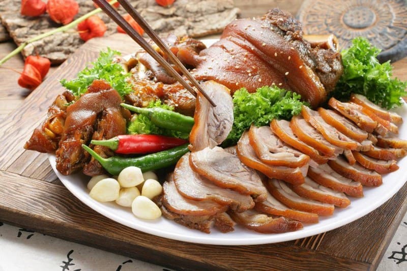 ẩm thực hà giang Thưởng thức lợn cắp nách để cảm nhận nét đặc trưng của ẩm thực Hà Giang