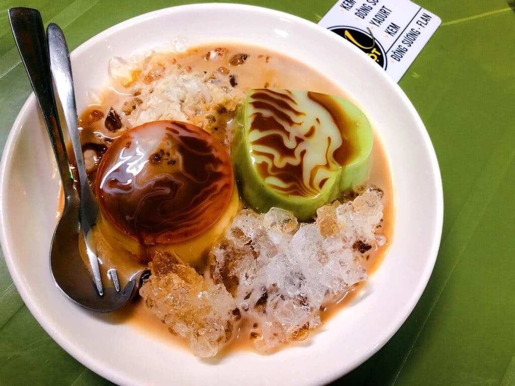 ẩm thực nha trang Bánh flan Đông Sương – Món ăn vặt ngọt ngào khép lại hành trình ẩm thực Nha Trang