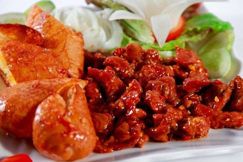 ẩm thực nha trang Bò nướng Lạc Cảnh – Đặc sản Nha Trang nổi tiếng với hương vị đậm đà, thơm ngon