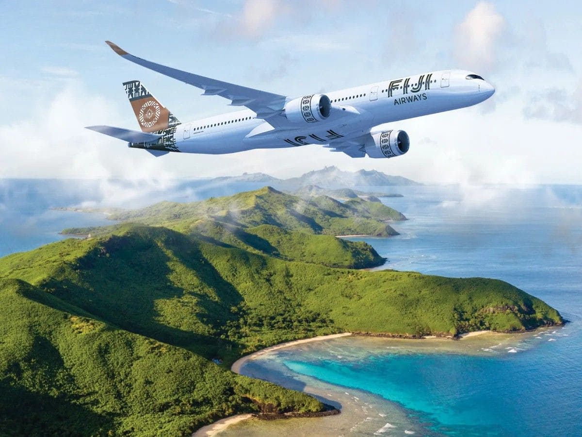 Máy bay là phương tiện thuận tiện để đến Fiji từ Việt Nam