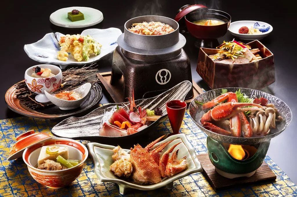 Ẩm thực mùa đông Hokkaido hấp dẫn với ramen nóng hổi, hải sản tươi ngon